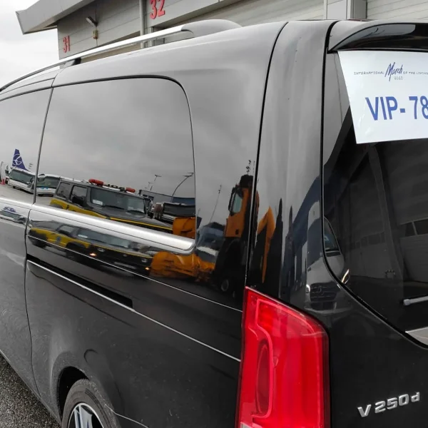 transport-krakow-Mercedes-V-55